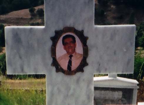 Dedo Vasil's grave